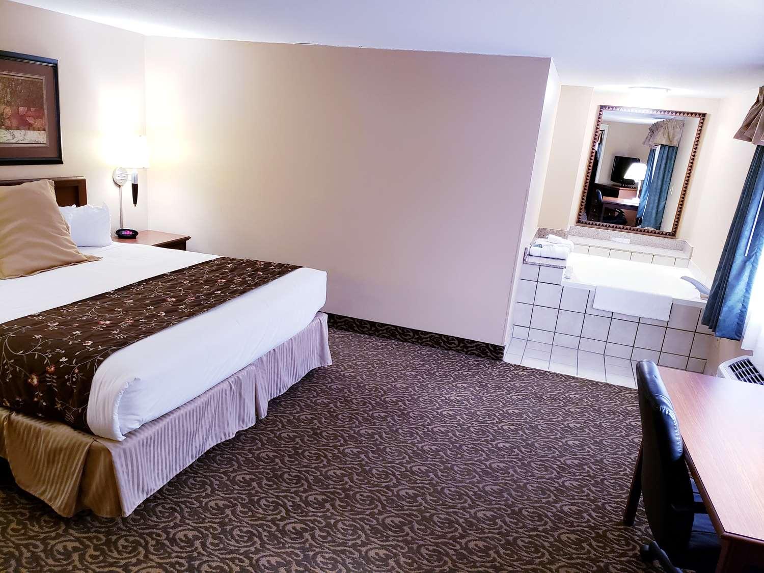 Surestay Plus Hotel By Best Western Black River Falls Exterior photo
