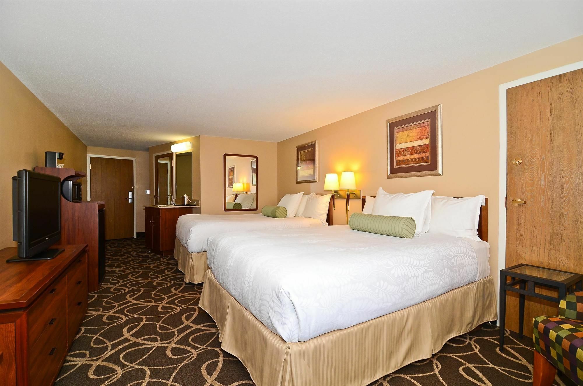 Surestay Plus Hotel By Best Western Black River Falls Exterior photo