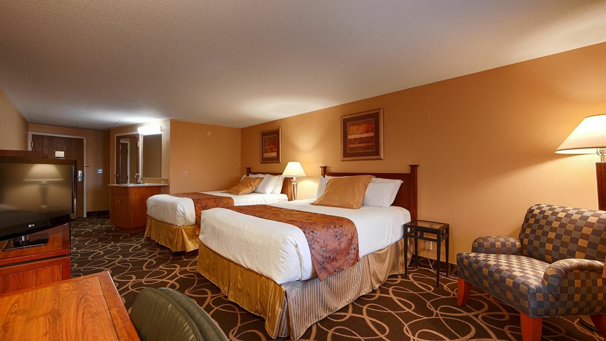 Surestay Plus Hotel By Best Western Black River Falls Exterior photo