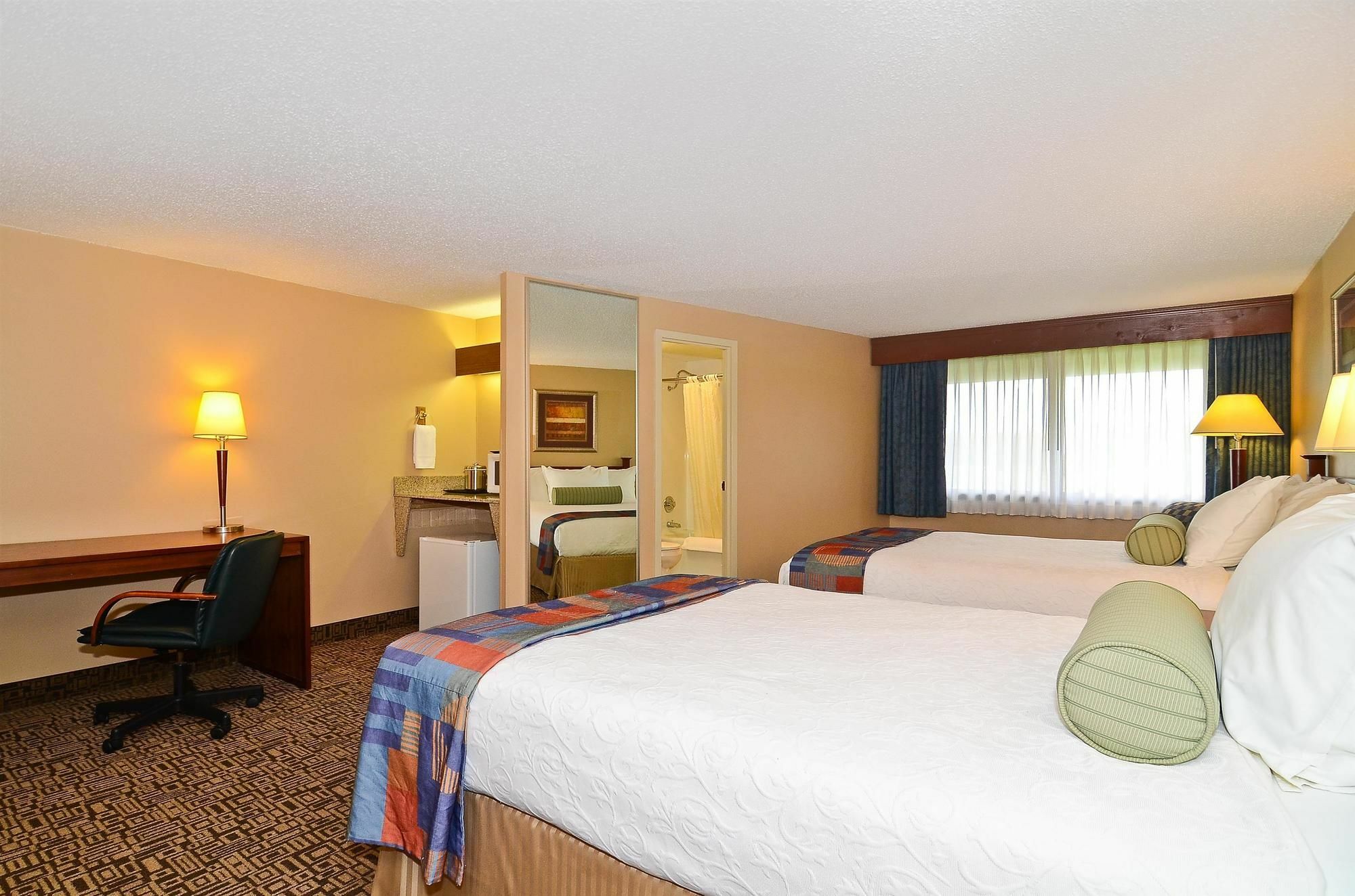 Surestay Plus Hotel By Best Western Black River Falls Exterior photo